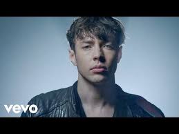 All that glitters is not gold, but it's still damn beautiful. Glitter And Gold By Barns Courtney Songfacts