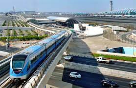 Dubai airport (dxb) serves the largest city within the united arab emirates. Aeroport Dubaj Dubai International Airport Guide Dxb