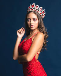 But it was that same decade that saw the growth of beauty pageants, and the launch of the miss america pageant in 1921. 100 Thoughtful Philosophical Questions Judges Ask At Beauty Pageants Hobbylark