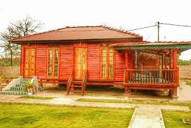 Rumah kayu juga memancarkan rasa hangat kekeluargaan serta kedekatan dengan alam, yang merupakan pemenuhan. Design Rumah Kampung Yang Dimodenkan Blog Sihatimerahjambu