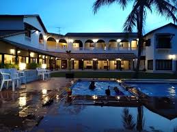 This upscale boutique resort comprises chalets, each with its own pool and deck overlooking beach. Dunia Anakku Villa Menarik Yang Best Di Cherating Bersama Anak Anak