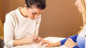 How To Become A Successful Nail Technician In Florida?