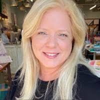 Jennifer Reith's Instagram, Twitter & Facebook