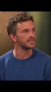 First look at Anthony wearing a beard in Bridgerton Season 4! WE ARE  SCREAMING!!!!! 😍 #jonathanbailey #jonnybailey #jbayleaf #bridgerton  #anthonybridgerton #netflix #fellowtravelers #skippy #timlaughlin  #wickedmovie #wicked #Fiyero #jurassicworld ...