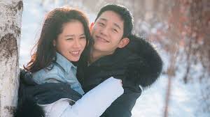Soon, lee jung hyuk falls in love with yoon se ri. Crash Landing On You Tamat Ini 6 Drakor Yang Masih Bisa Anda Nikmati Di Netflix Tribun Jogja