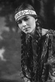 19 11 2012 V 13 39pishet Tweed Tea Narody I Stranny Izobrazhenie Guanchzhou Kitaj 1868 O Native American Girls Native American Cherokee Native American Beauty