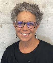 Sylvia Gale's Instagram, Twitter & Facebook