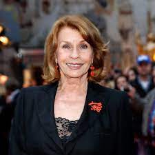 Senta berger in the italian caveman movie, when women had tails (1972). 1ab5u3sez6uzwm