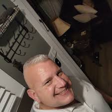 Right now someone you helped . . . . . . .#Netflix . #jenniferlopez  #alexandradaddario #AngelinaJolie #MeganFox #margotrobbie #chrisevans  #ChristianBale #AnneHathway #BrieLarson #ScarlettJohansson #elizabetholsen  #JenniferLopez #JenniferAniston ...