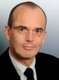 Zulassungsverfahren an der VUW Sichere Milch für Tansania Plastination