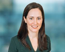 Robin Aiken's Instagram, Twitter & Facebook