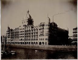 The famous Taj Mahal Palace Hotel in ...