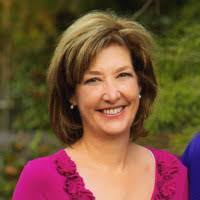 Jennifer Hartenstein's Instagram, Twitter & Facebook