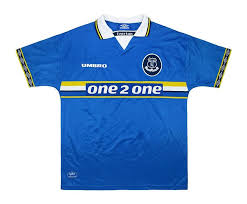 You can get all kind of 512×512 kits of this team from this article. Everton 1997 98 Home Kit