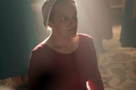 По роману маргарет этвуд the handmaid's tale и его экранизациям. Rasskaz Sluzhanki 4 Sezon Vse Chto Izvestno Na Dannye Moment Toogeek