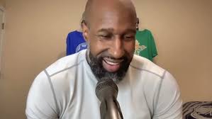 Larry Bird's career game v Hawks, Malik Sealy leaves his playbook @ the  airport as a rookie!