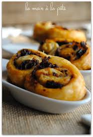 Palmiers Aux Tomates Sechees Et Olives Noires Recettes De Cuisine Recette Palmier Tomates Sechees