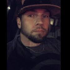 Sneaky skills and noir detective resemblance