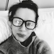 Julie Locke's Instagram, Twitter & Facebook