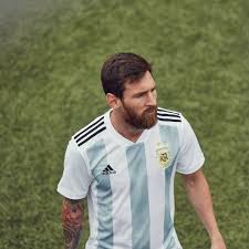 Maillot/tenue barcelone lionel messi 10 domicile 2020/2021 manche longue. The Jersey Adidas Official Team Argentina Football World Cup 2018 Worn By Leo Messi On Instagram Spotern