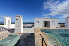 Masseria Petrarolo Rooftop Pool Apulien Urlaub Villa Villen