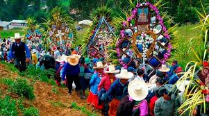 This festival is celebrated not only in cusco, but also in lima. Fiesta De Las Cruces Home Facebook