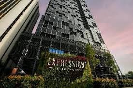 Situated in the heart of kuala lumpur's business district on embassy row, oakwood hotel and residence kuala lumpur offers 251 elegantly furnished hotel rooms and serviced apartments for business, leisure travelers as well as families seeking a tranquil sanctuary amidst a bustling city. Cari Hotel Di Kuala Lumpur Jom Singgah Ke The Expressionz Dream Lake View By Grabhousekuala Lumpur Hotel Tahap 4 Bintang Me Hotel Kuala Lumpur Lumpur