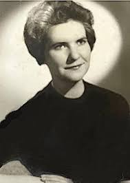 Gloria Hodge's Instagram, Twitter & Facebook