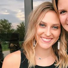 Holly Hallam (@holly_hallam_)