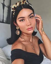 A pixie haircut is perfect if you want short hair that is easy to style for a sexy look every day. The Ultimate Guide To Hair Scarves Howtowear Fashion