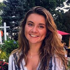 Jacquelyn Farrell's Instagram, Twitter & Facebook