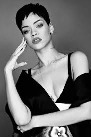 White Actress With Short Black Hair Vinaksena مجد Rihanna Cabelos Cabelo Curto Cabelo