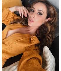 Check spelling or type a new query. Cynthia Rodriguez Pone Fin A Las Especulaciones De Que Se Caso En Secreto Con Carlos Rivera