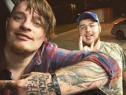 Meeting people in public that have either laughed at my stupid ass or  jammed my music is still the best feeling in the world 🤘🏼🌾🖤 better than  any award or spot on