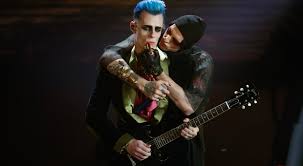 Mi sono girato un attimo e l'ho visto nudo. Achille Lauro A Sanremo 2020 Chi E La Marchesa Casati Cosa Significa Il Look