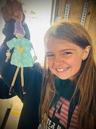 Welcome, to the DIY rat group! Katha Strophe, Arrianna Elieff, Melanie  Hershey Murphy, Kajjla Merrin, Musgo Hurtado, James Smile, Makenzie Turpin,  Aleisha Brooke, Alysa Gralnic, Soph Dee, Carmen O'Keefe, Piper Kelly, Elycia