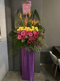 grand opening stand dm to order for you need heartiest congratulations grand opening flower 开张 三角架开张花 开张花篮 新张志庆 openingflow glass vase flowers decor