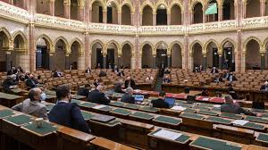 A veszélyhelyzet egyfajta minősített időszak magyarországon, amelynek során különleges jogrend lép érvénybe. Kezdodik A Vita A Veszelyhelyzet Meghosszabbitasarol Infostart Hu