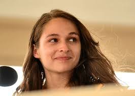 Madeline Casper's Instagram, Twitter & Facebook