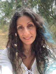 זה לא עוד עיסוי, זו השקעה משתלמת בבריאות שלך לטווח ארוך. יש לך כאב פיזי, את  מרגישה חרדה או עומס רגשי? תדעי שהטיפול בכאב הוא לא רק בסימפטום, אלא בשורש.  תחושת השלווה