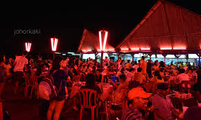 Restoran todak (orang asli) lähedal on saadaval lai valik hotelle sõbralikust floral hotel'st kuni luksusliku tanjong puteri golf resort'ni. Johor Seafood At Restoran Todak In Telok Jawa Masai Jb Johor Kaki Travels For Food