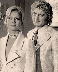 Eva wilma está internada desde a noite deste domingo, 10, no hospital vila nova star, na zona sul de são paulo, em decorrência de uma pneumonia. Eva Wilma E Carlos Zara Em Mulheres De Areia Tv Tupi 1973 Mais Uma Foto Rara Dessa Epoca Tempos Em Que As Novelas Da E Fotos Raras Novelas Novela Brasil