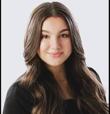 Laura Waterfield's Instagram, Twitter & Facebook