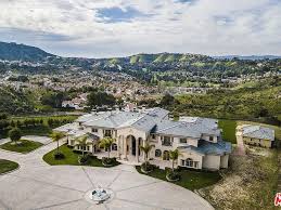 23594 Park South St Calabasas Ca 91302 Zillow In 2020 Calabasas Homes Park South Calabasas