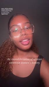 Evelyn Higgins's Instagram, Twitter & Facebook