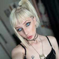 Danielle Sophia (@danisophia.official) • Instagram photos and videos