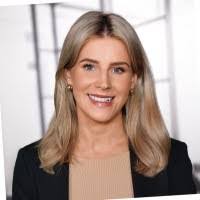 Charlotte Summers's Instagram, Twitter & Facebook