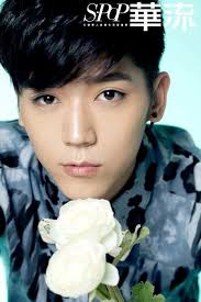 Pin By Flare Levy On Miscellaneous Bii Singer Taiwan Singer Chinese Beauty