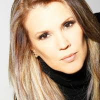 Carla Borges's Instagram, Twitter & Facebook