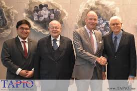 Chairman Of Tapio Management Advisory Mr Bernhard Schutte Had An Informative Session During Luncheon With The Hotel Kuala Lumpur Four Seasons Hotel Malaysia
